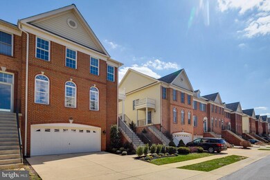 25822 Norrington Square, Chantilly, VA 20152 - photo 3