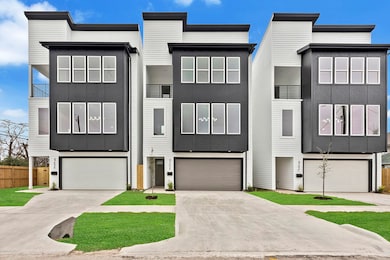 4703 Oats St unit B, Houston, TX 77020 - photo 2