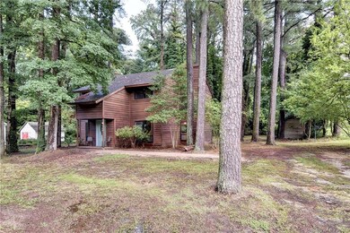 170 E Magnolia Ave, West Point, VA 23181 - photo 2