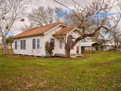 2906 Short St, Needville, TX 77461 - photo 5