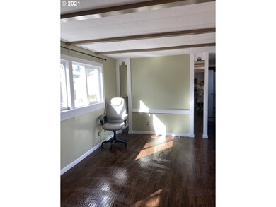 1732 Pine St unit 8, Silverton, OR 97381 - photo 3