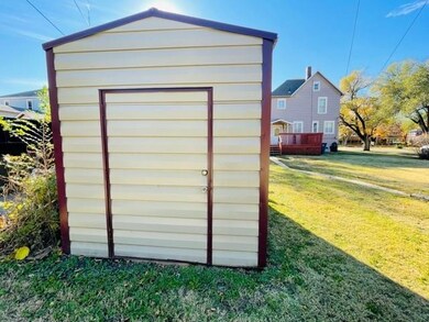 200 E 1st St, Newton, KS 67114 - photo 5