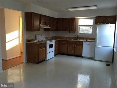 11647 Summer Oak Dr, Germantown, MD 20874 - photo 5