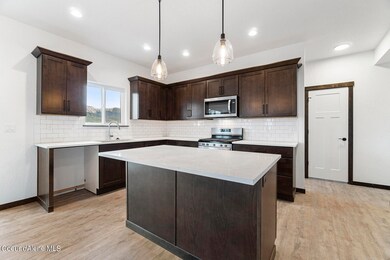 8323-Splitrail-Ave-5203