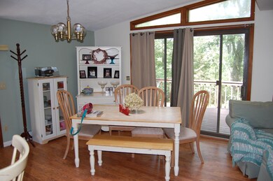 308 Surrey Dr, Hawley, PA 18428 - photo 6