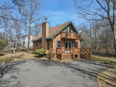 660 Twisted Oak Ln, Effort, PA 18330 - photo 3