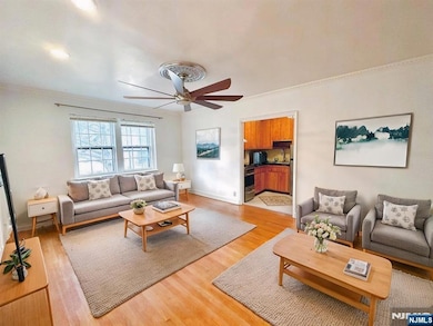 185 E Palisade Ave unit A4B, Englewood, NJ 07631 - photo 2