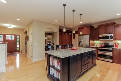 011-Kitchen-1228351-mls