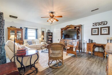 411 W Ash St, Celina, TX 75009 - photo 6