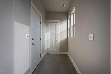 909 S 2560 E unit 18, Spanish Fork, UT 84660 - photo 6