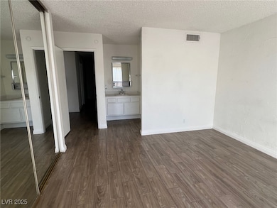 3737 Prosperity Ln, Las Vegas, NV 89147 - photo 6