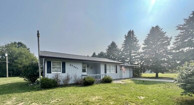 27441 Stockdale Rd, Sturgis, MI 49091 - photo 2