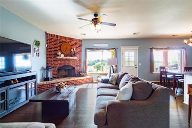 1705 Twin Spires Trail, Guthrie, OK 73044 - photo 7