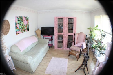 206 Loch Cir, Hampton, VA 23669 - photo 3