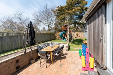 17 Bartlett Rd_4