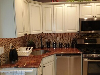 287 College Ave, Staten Island, NY 10314 - photo 7