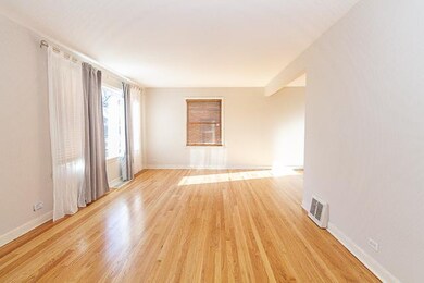 10258 Pelham St, Westchester, IL 60154 - photo 3