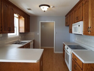 209 Brittany Ct, Macon, GA 31216 - photo 6