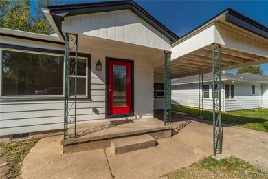 1205 S 14th St, McAlester, OK 74501 - photo 2