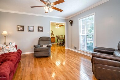 3702 W Locust Circle-21