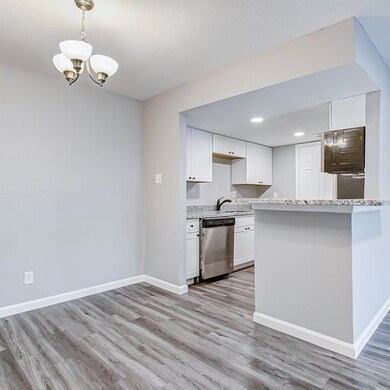 327 W West Huffsmith Dr unit 404, Tomball, TX 77375 - photo 5