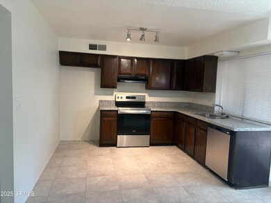 6605 N 46th Ln, Glendale, AZ 85301 - photo 4