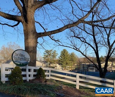 1221 Villa Ln unit A, Charlottesville, VA 22903 - photo 2