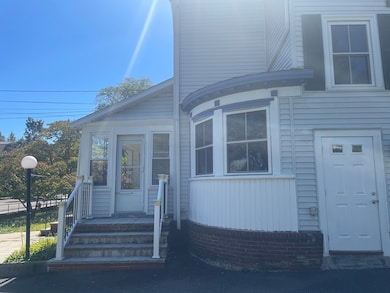 153 Walnut St unit 1, Newtonville, MA 02460 - photo 3