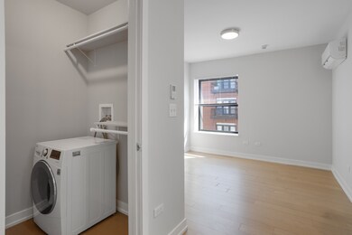 6019 N Winthrop Ave unit 211, Chicago, IL 60660 - photo 5