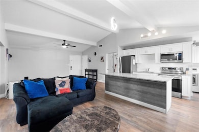 610 Nardello Dr, Deltona, FL 32725 - photo 4