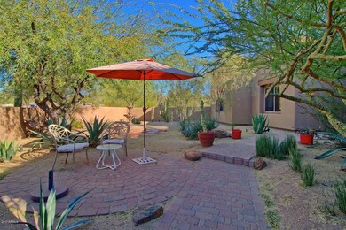 12529 E Silver Spur St-large-005-29-Cour