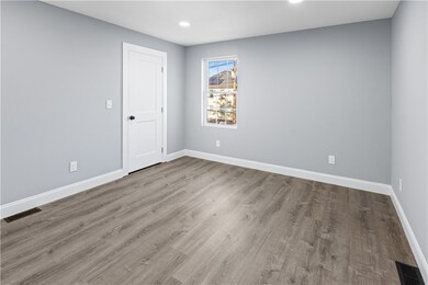 638 Douglas Ave, Providence, RI 02908 - photo 4