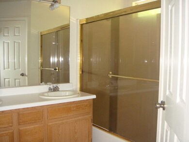 Julian_interior 005