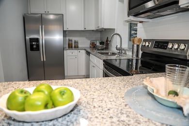 1728 Hazelhurst Dr, Jacksonville, FL 32216 - photo 7