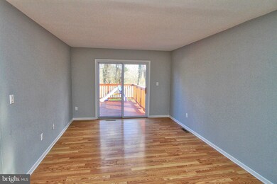 11 Enfield Dr, East Windsor, NJ 08520 - photo 5