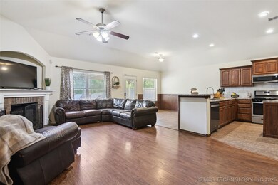 115 E Elmira Place, Broken Arrow, OK 74012 - photo 7