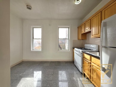 36-20 Parsons Blvd unit 6, Flushing, NY 11354 - photo 2