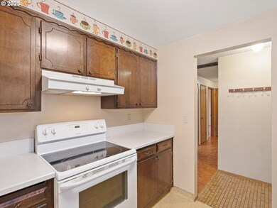 707 SE 214th Ave, Gresham, OR 97030 - photo 7