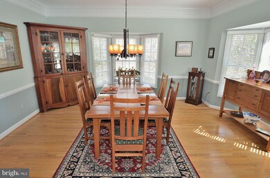 8517 Oak Pointe Way, Fairfax Station, VA 22039 - photo 2