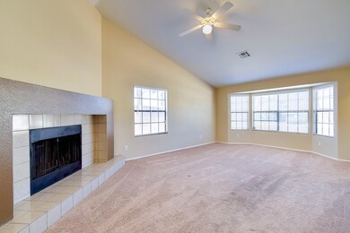 02 - Family Room