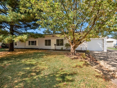 963 Erickson Ave, Columbus, OH 43227 - photo 3