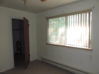 31D Easton Dr unit D, Whiting, NJ 08759 - photo 2