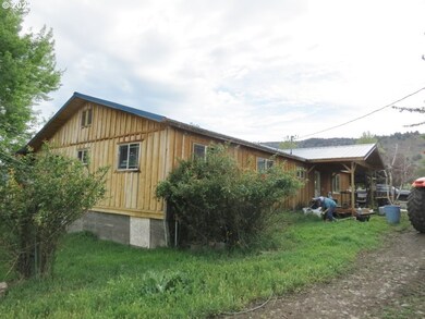 50214 Highway 402, Monument, OR 97864 - photo 2