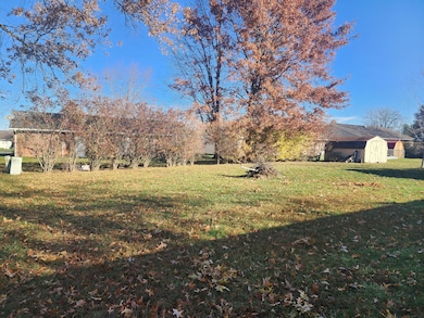 924 Poppy Dr, Wapakoneta, OH 45895 - photo 6