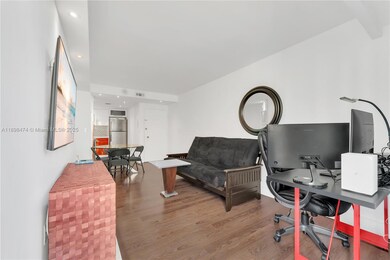 Oceanside Plaza unit 8P, Miami Beach, FL 33140 - photo 7