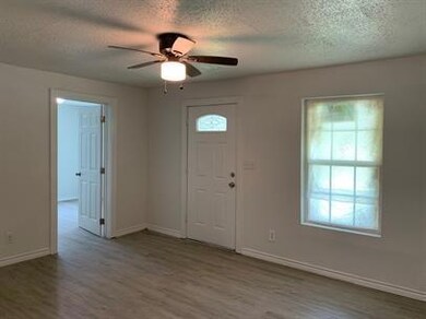 1916 Liberty St, Bonham, TX 75418 - photo 5