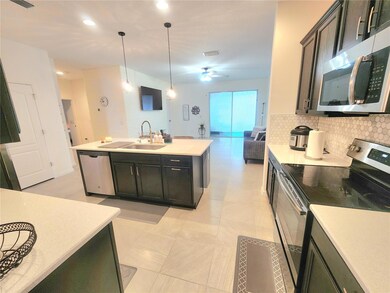 935 Benjamin Trail, Davenport, FL 33837 - photo 6