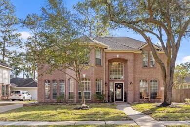 Incredible 4 bedroom, 3.5 bath Coles Crossing home with close proximity to the highly-rated Sampson Elementary School, lap pool, recreational pool, tennis courts, fitness center, and miles of walking trails.