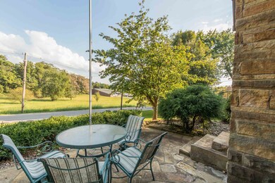 824 Jefferson St, Newburgh, IN 47630 - photo 6