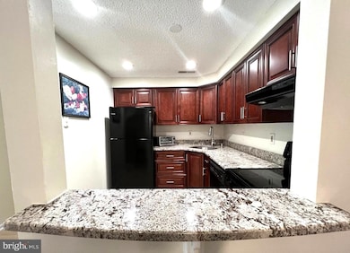 5220 Ravens Crest Dr, Plainsboro, NJ 08536 - photo 6